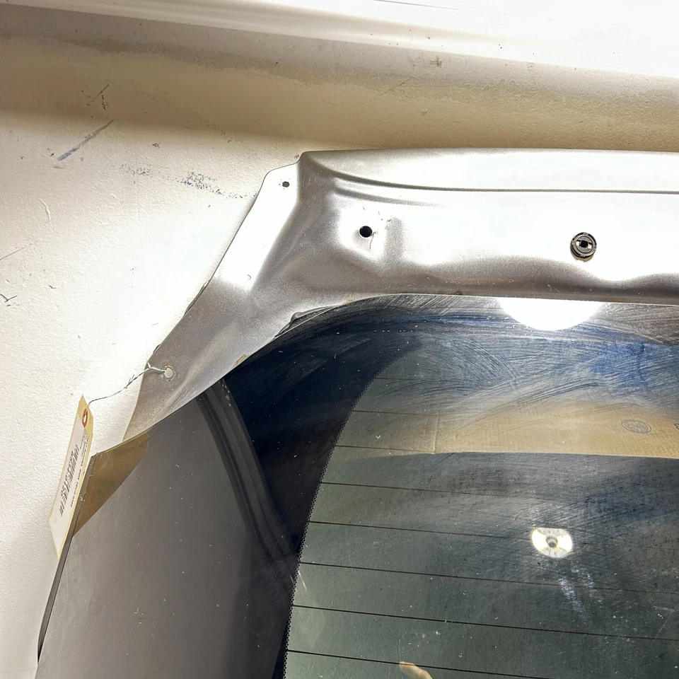 ¡PEQUEÑA ABOLLADURA! ACURA MDX 2014-20 PUERTA TRASERA PUERTA LEVADIZA PUERTA TRASERA PANEL CARCASA NH830M OEM Foto 4 de 4