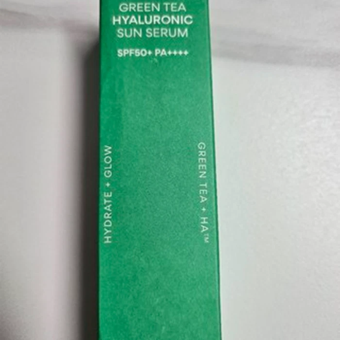 K-Beauty Innisfree Green Tea Hyaluronic Moisture Sun Serum SPF50+ PA++++ 50mlx2 - Image 3 of 4