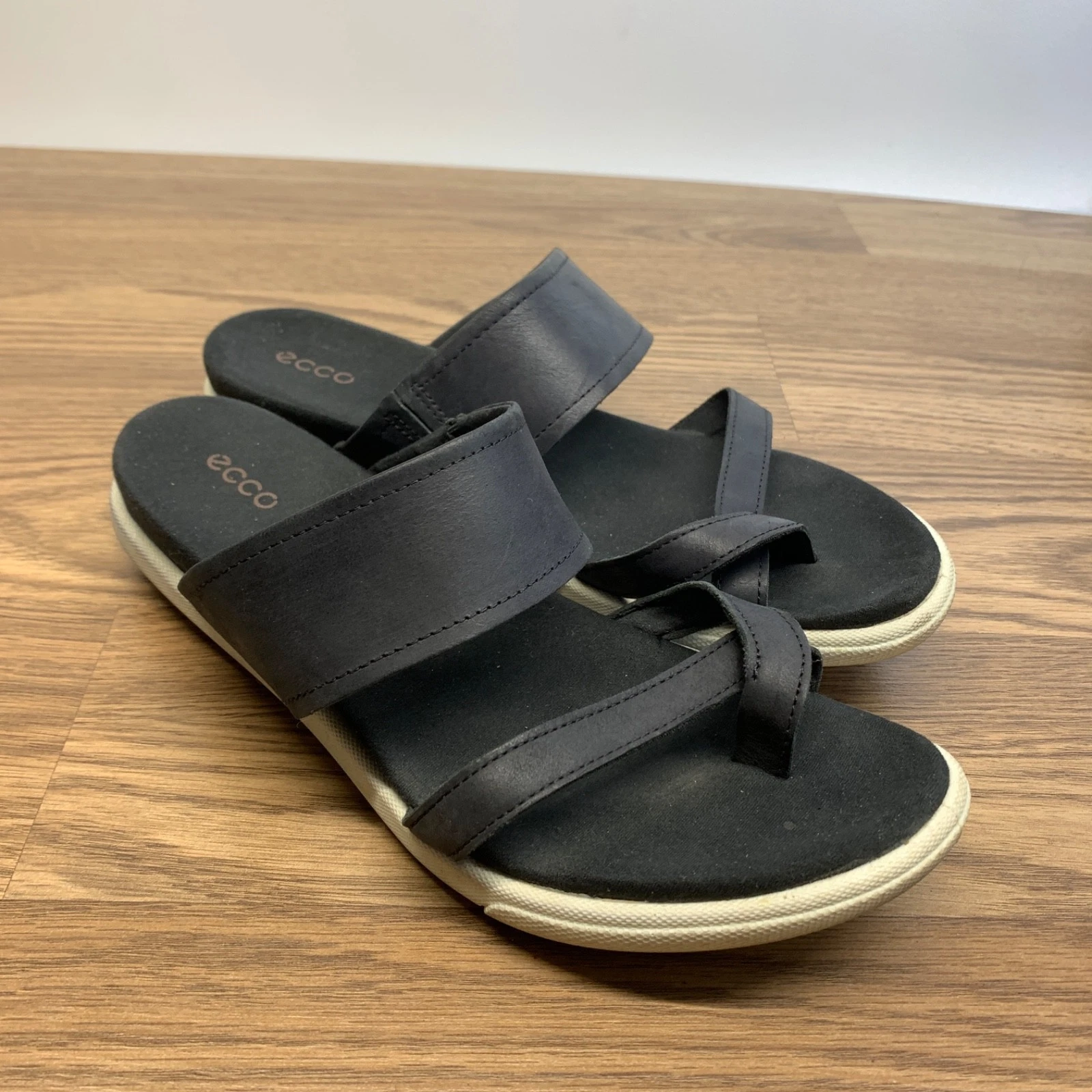 ECCO sandalo donna Damara Thong nero slip on comodo taglia euro 40 taglia US 9