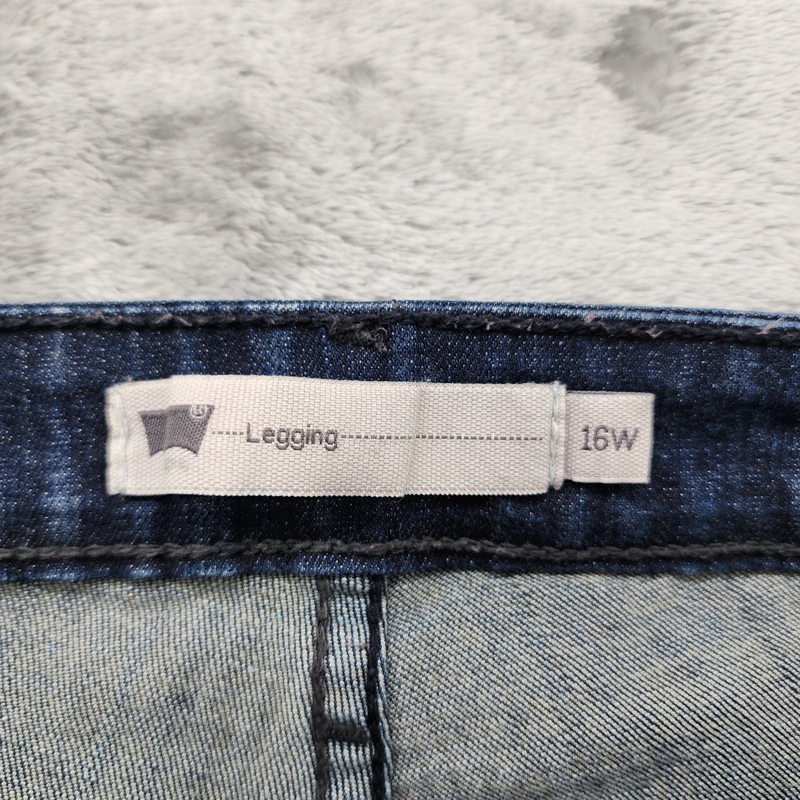 Levi's Jeans Womens 16W Blue Dark Wash Legging Mid Rise Stretch Denim Casual thumbnail 6