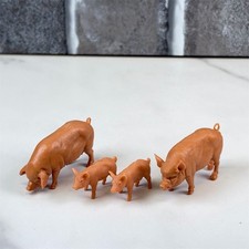Vintage Britains LTD 1971 Pig Family Set 4 Farm Animal Figures 1:32 Scale