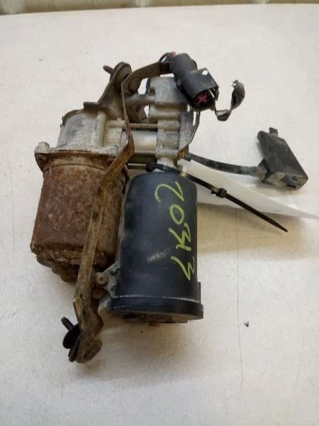 99 00 01 02 03 04 2005 Lincoln Town Car Starter OEM usado probado Foto 2 de 3