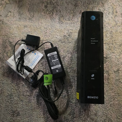 AT&T Arris BGW210-700 Gateway Wi-Fi Modem Router Broadband with AC and CAT5 used