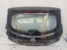 Porte arrière et accessoires Nissan QASHQAI