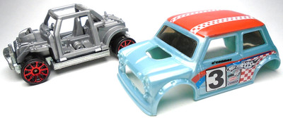 2010 HOT WHEELS TRACK STARS MORRIS MINI #3 BLUE 1:64 DIECAST 2 1/4'' CAR W/ RED