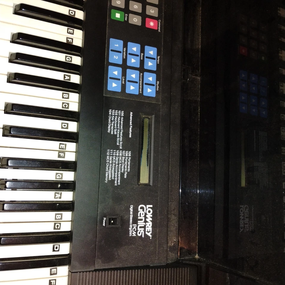 Lowrey V-120 Micro Genie String Synthesizer Keyboard - Fair Condition - Bild 4 von 4