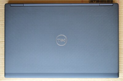 Dell Precision 7730 1080P FHD IPS 6-Core E-2186M 64GB 512G SSD+2TB