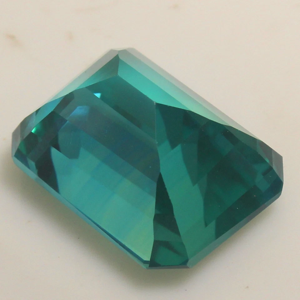 Gemas deslumbrantes certificadas naturais 41,95 quilates de safira multicolorida do Ceilão 21x15 mm - Imagem 4 de 4