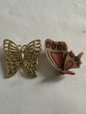 Vintage Set Of 2 Butterfly Brooch Pin Metal Plastic Multicolor B5