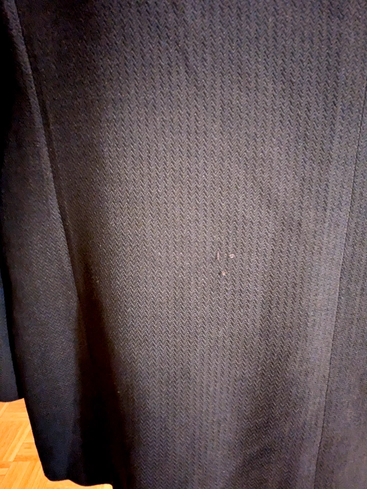 Armani Collezioni Men's 46R 38W Black Full Suit 2 Piece Made in Italy - Image 4 of 4