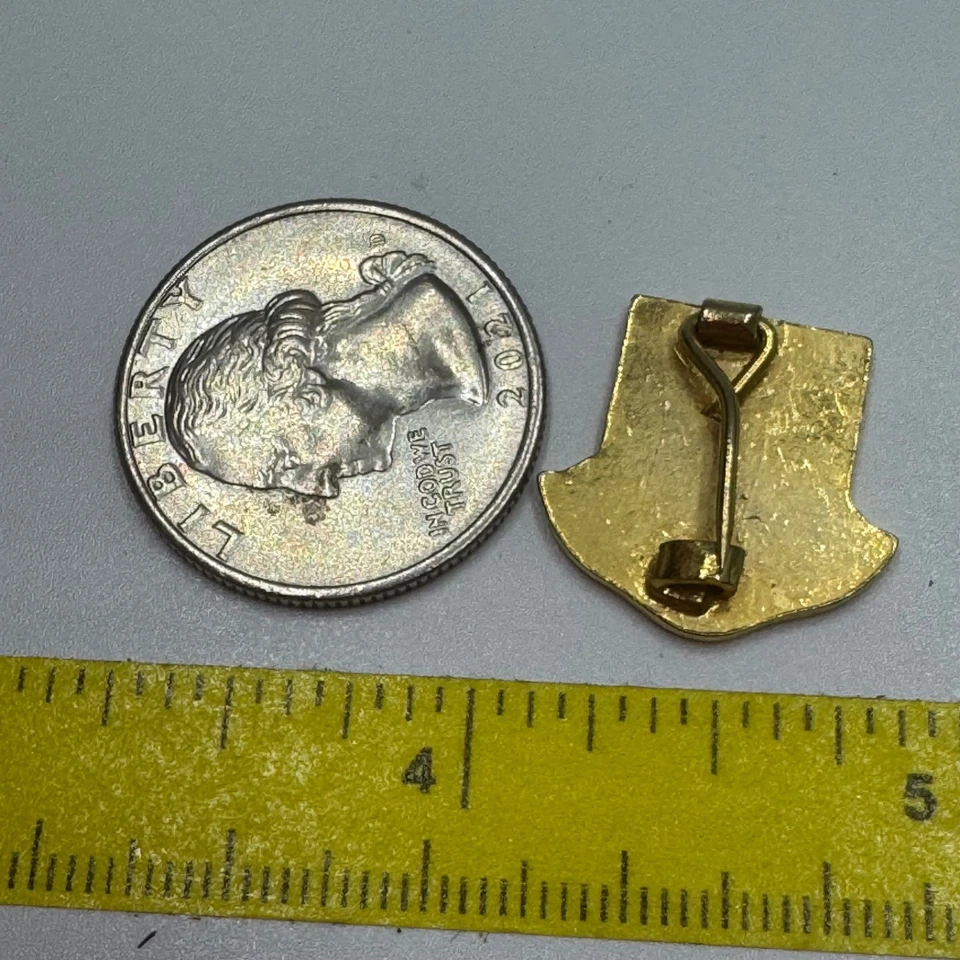 Vintage Videoton Football Club SC Fehérvár Shield Hungary Lapel Pin Soccer - Image 3 of 4