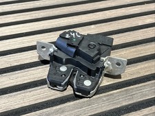 Mercedes B200 B180 W246 W242 Heck Schloss Heckklappen Schloss A2467400035 OEM Mercedes B200 B180 W246 W242 Heck Schloss Heckklappen Schloss A2467400035 OEM