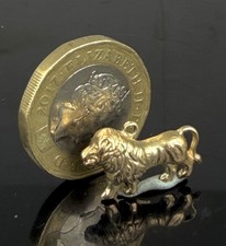 9ct Gold Charm - Lion- 0.77gm - Birmingham  1971