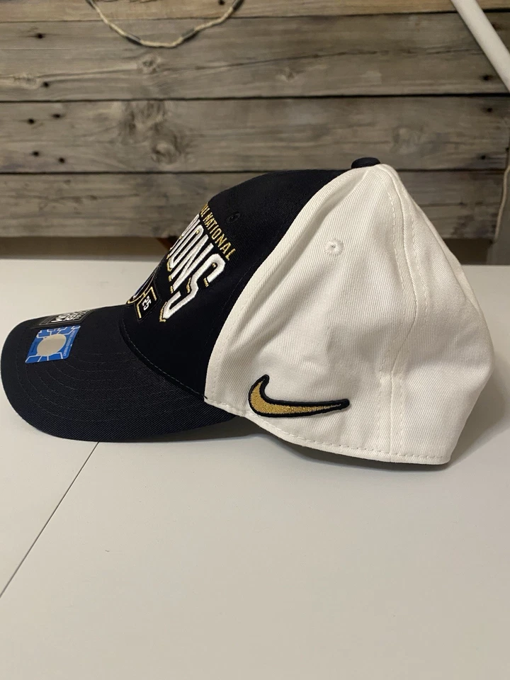 Gorra ajustable Nike Duke 2025 NCAA para hombre Baloncesto Campeones Nacionales Gorra - NUEVA Foto 2 de 4