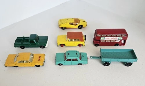 VINTAGE LESNEY MATCHBOX DIECAST CARS TRUCKS LOT ENGLAND (MB5)