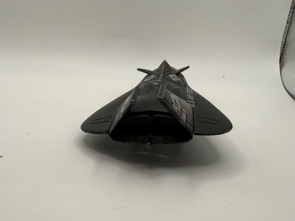 Ertl F-19 Military Stealth Fighter Jets Bundle X2 US AIR FORCE Diecast Metal - Image 3 of 4