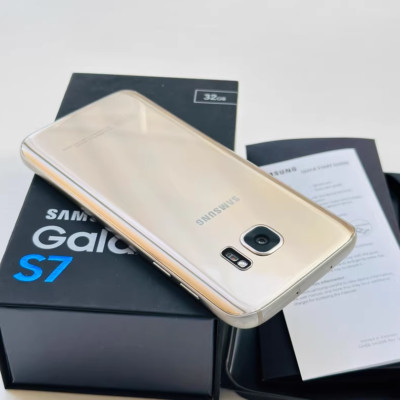 New Samsung Galaxy S7 G930F (Global) 4+32GB Sealed Unlocked Google Play