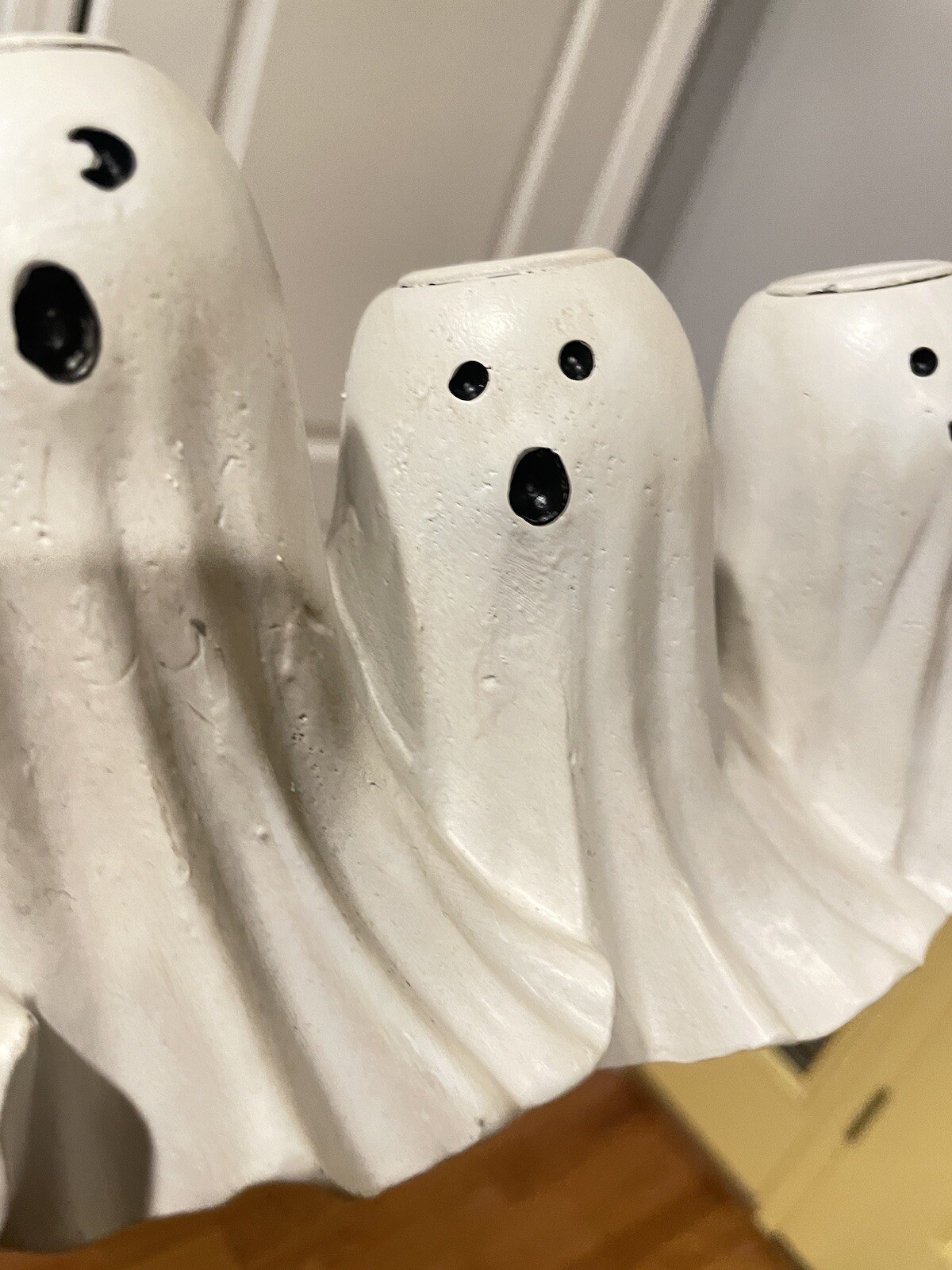 Halloween Floating Happy Ghosts Candelabra 6 Candle Holder Super Cute