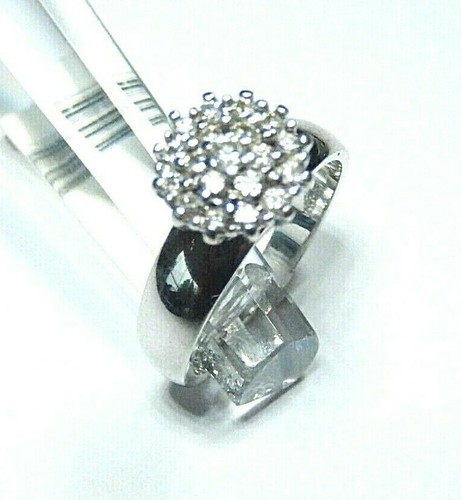 *NWT* 14K White Gold Round Cut Diamond Cluster Engagement Wedding Ring Sz 6 - Picture 2 of 6