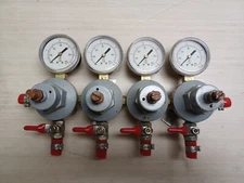 Four Product Secondary CO2 Regulator NOT TESTED