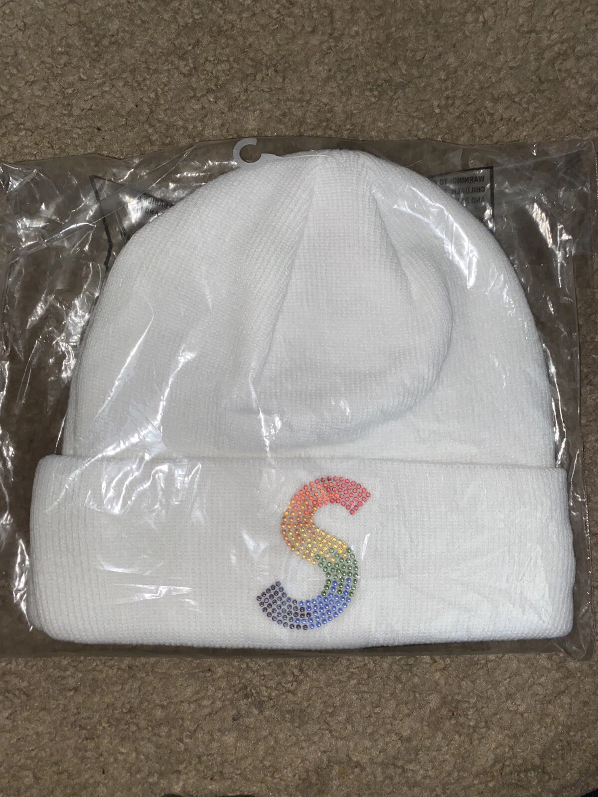 Bonnet Supreme x New Era x Swarovski S Logo   BLANC/MULTICOLORE   Prêt à être expédié