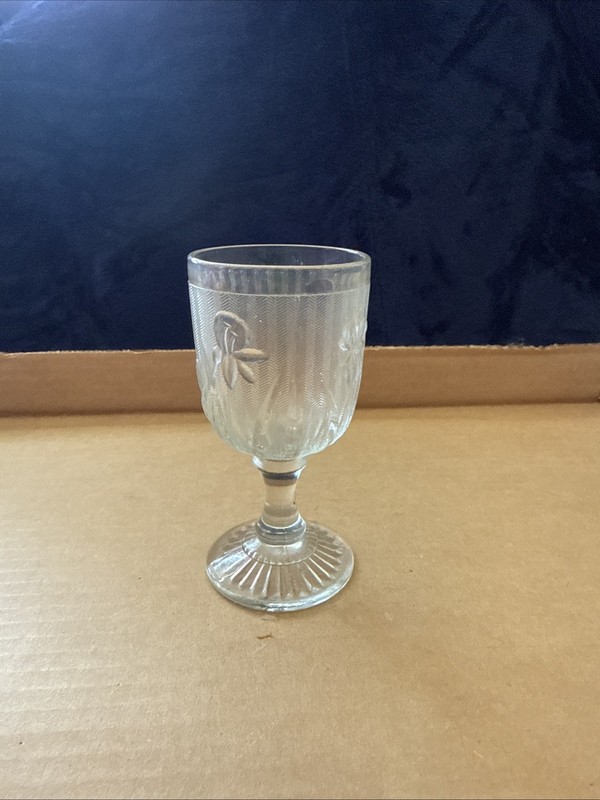 clear, Jeanette Iris And Herringbone, 4 Inch Wines, Set Of 12 No Chips Or Cracks