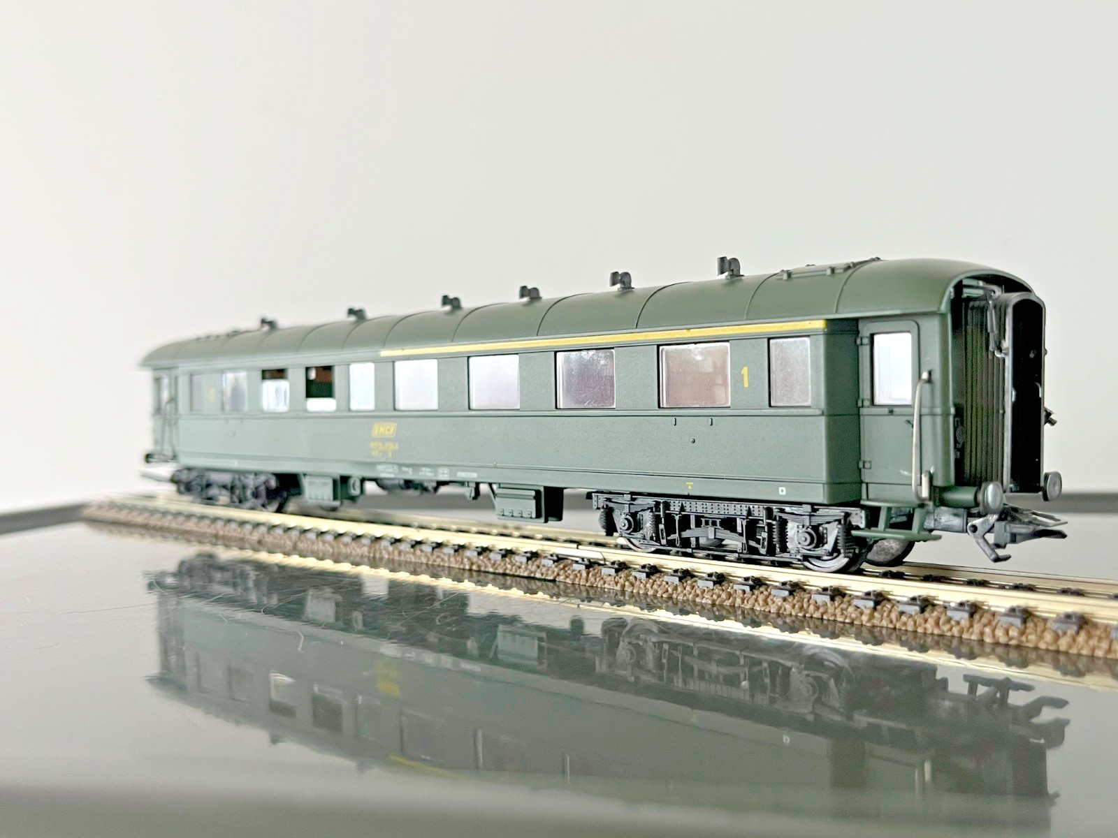 Voiture SNCF Roco 44566 pour composer une rame voyageur H0 réaliste neuve