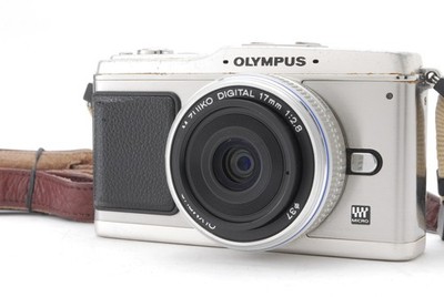 Olympus PEN E-P1 12MP Digital Camera with Olympus 17mm f/2.8 [Near MINT]JAPAN