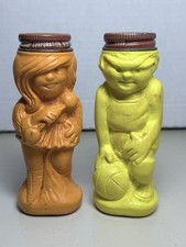 Vintage 1970s Domino Sugar N’ Cinnamon Yellow Majorette And Soccer Player Shaker