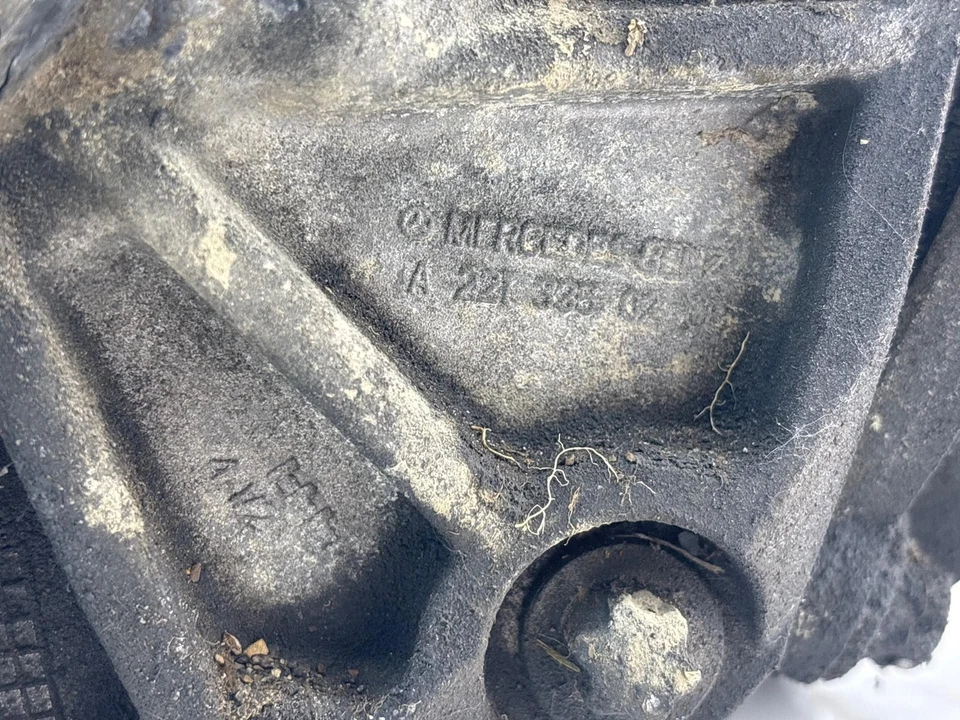 2010-2012 Mercedes-Benz W212 E350 AWD Front Differential Axle Carrier 3.07 OEM - Image 2 of 4