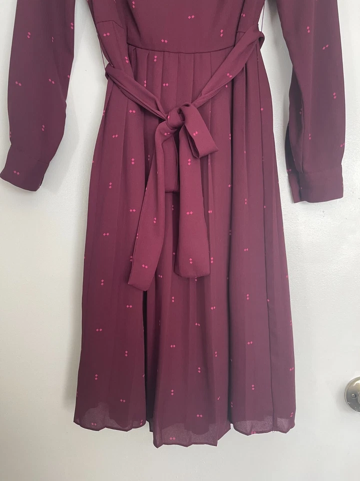 Ann Taylor Burgundy Red Square Dot Pleated Long Sleeve A-Line Midi Dress Size 4 - Image 3 of 4