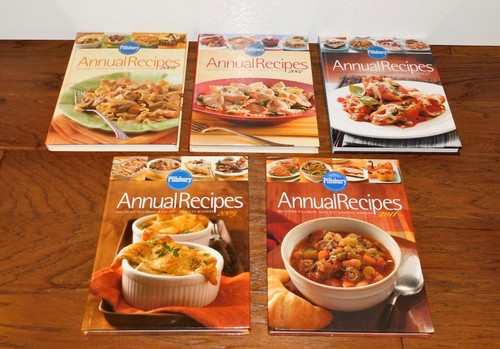 LOT 5 Pillsbury Annual Recipes HC Cookbook 2006-2011 +Contest Winners VNTG! - Picture 3 of 12