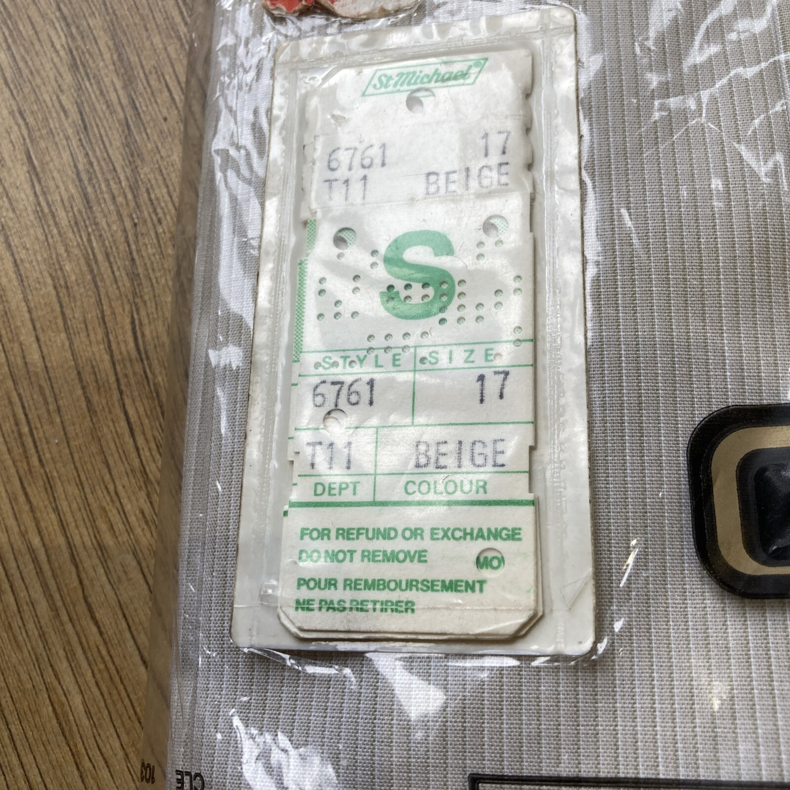 Vintage Mens St Michael 17in Beige Fine Stripe Shirt 7