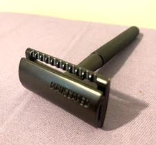 Manscaped The Plow 2.0 Double-Edge Single Blade Safety Razor -- Great Cond