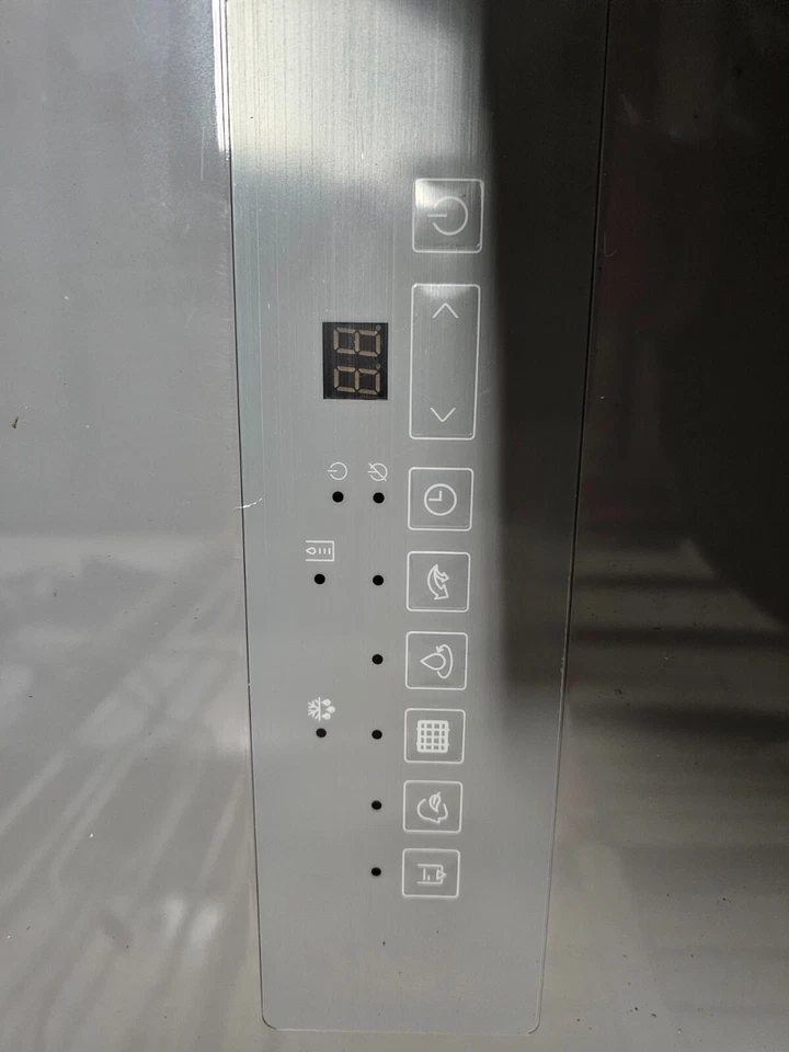 BLACK+DECKER Deshumidificador Portátil Bomba Incorporada 50 Pintas, Pantalla LED BD50PMWSA Foto 4 de 4