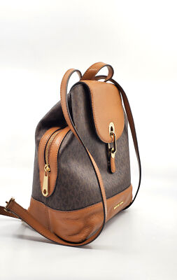 Michael Kors Mini Backpack and Wristlet Set - NWOT Michael Kors Mini Backpack And Wallet Set (NWOT) | eBay main image 2