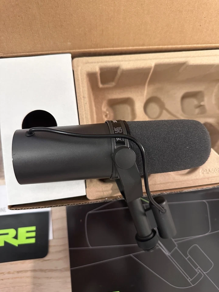 Shure SM7B + Tischständer + XLR Kabel | Komplett-Set | Top Zustand - Bild 3 von 4