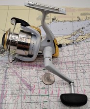 Mulinello da Pesca SHIMANO STRADIC 2500FH SPINNING ULTRALEGGERO-2-LEGGERO AZIONE *AFFARE!