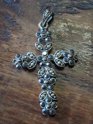 Vintage 925 Sterling Silver Marcasite Floral Leaf Religious Cross Pendant Art...
