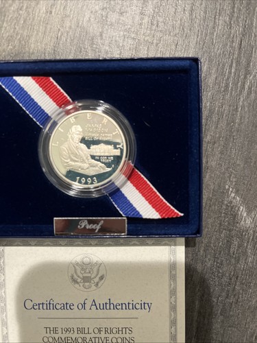 1993 Bill Of Rights Silver Half Dollar Proof Coin - Picture 2 of 3