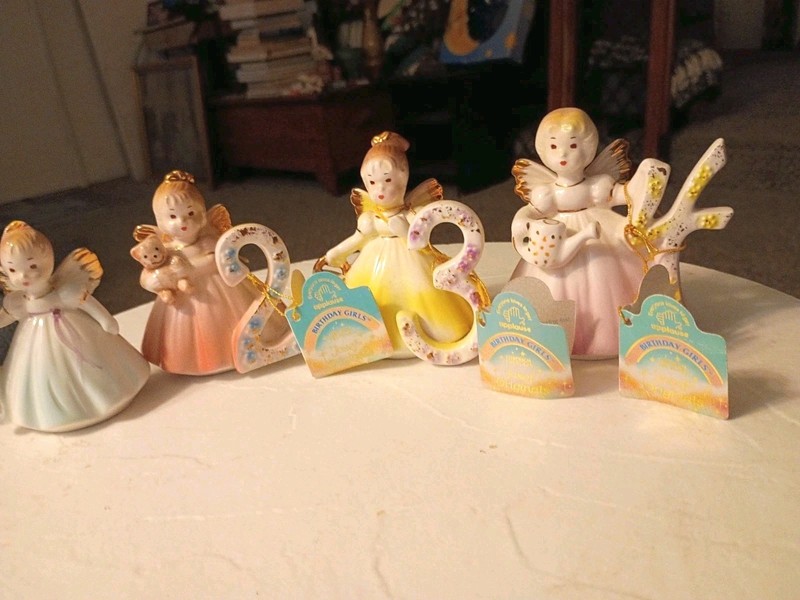 4 Vintage  Josef Originals Growing Up Birthday Angels Ages 1  2  3  4 Figurines