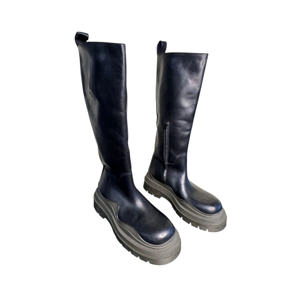 Bottega Veneta NWOB Black Tire Tall Lug Sole Boots Size 40 - Image 4 of 4