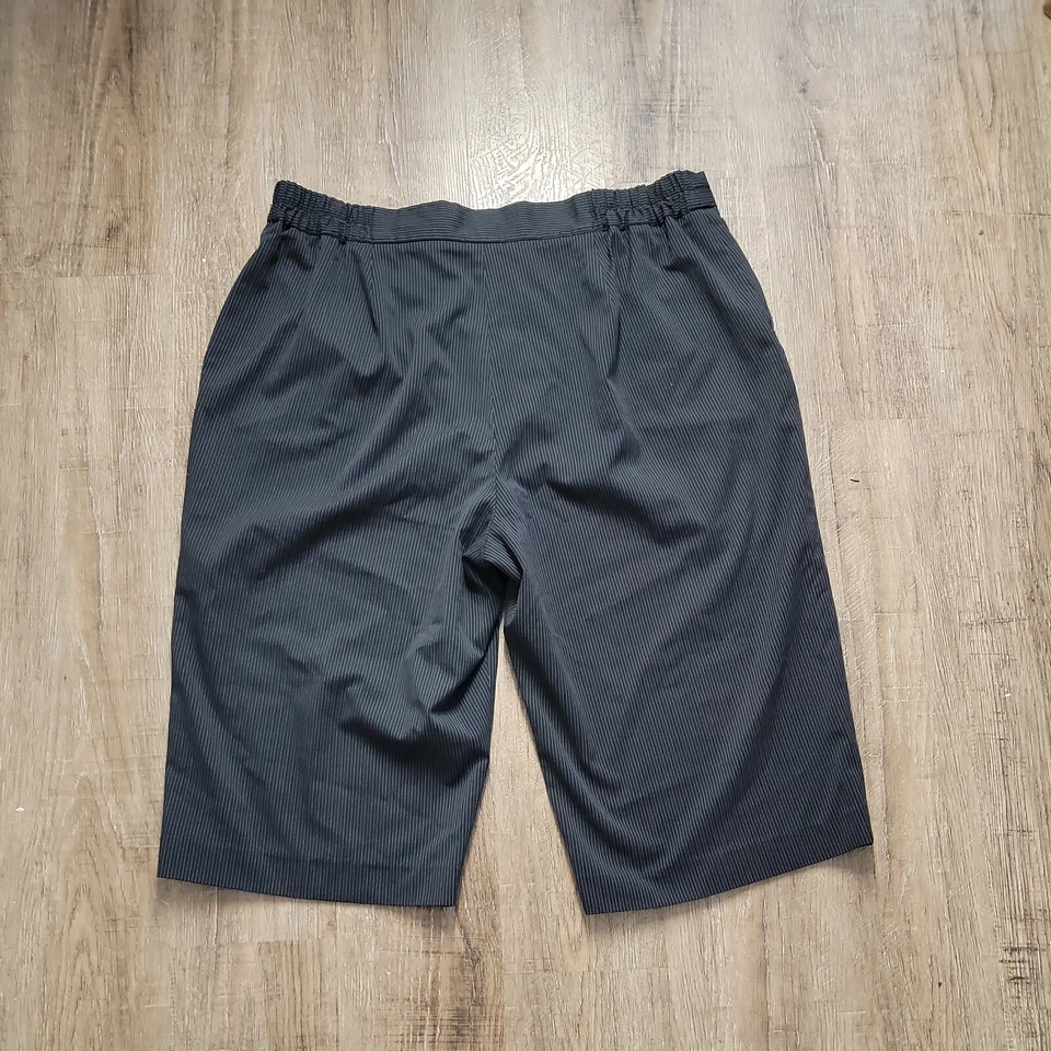 Bermudas para mujer Larry Levine ~ talla 18W ~ negras ~ tiro alto ~ rayas Foto 4 de 4