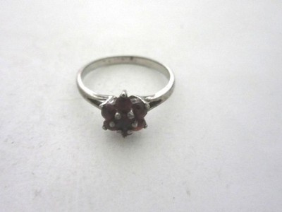 Silberring Blume mit Granatensteine (925er) OM6927