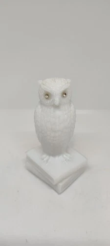 Vintage Westmoreland Milk Glass Owl On Books, Rhinestone Eyes, Marked