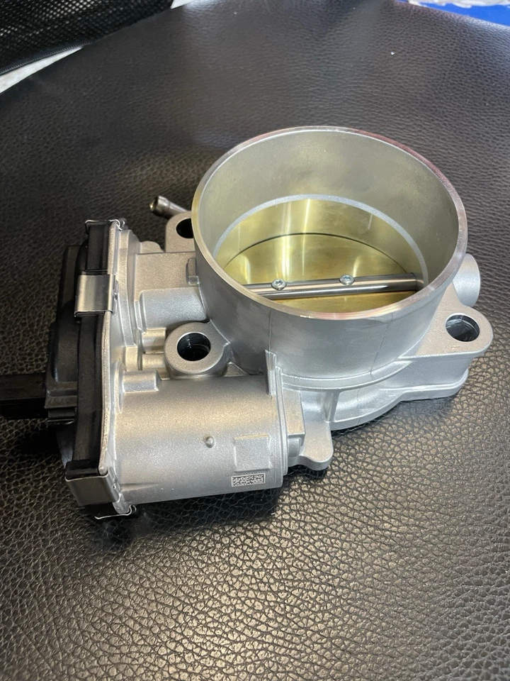 New Genuine Throttle Body Assembly For Jaguar And Land Rover - Image 4 of 4