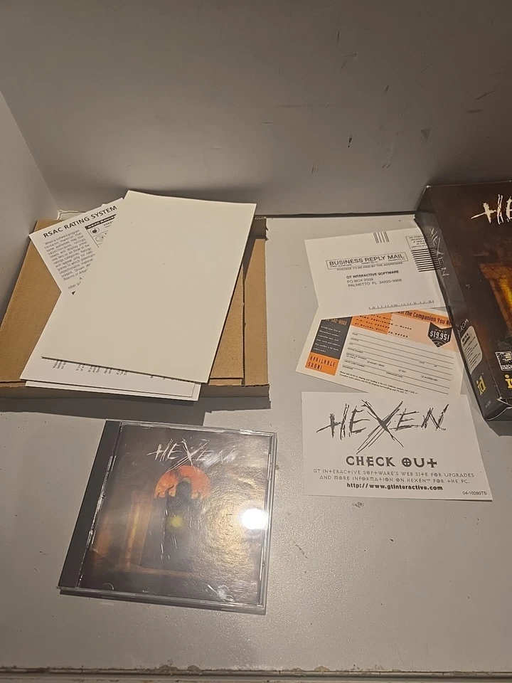 Hexen Beyond Heretic PC CD ROM BIG BOX Computer Game POSTER - CIB  - Image 2 of 4