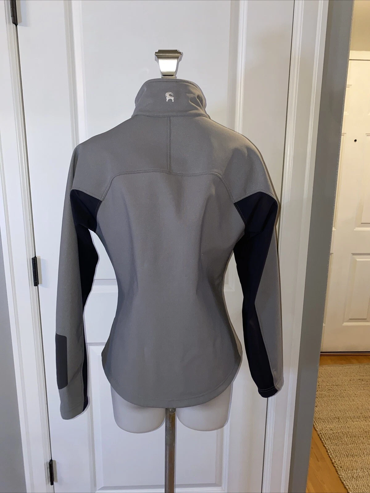 backcountry full zip up softshell snow jacket