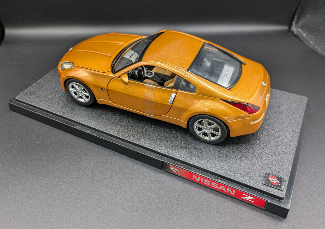 MUSCLE MASCHINES '04 350Z 1:18 Z33 2004 Nissan 350Z Convertible