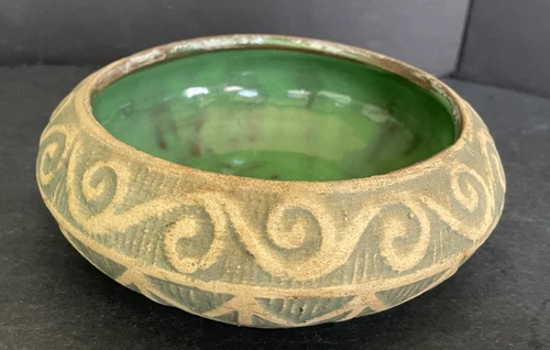 antique Red Wing Pottery stoneware brushware ornate green bulb bowl planter EUC